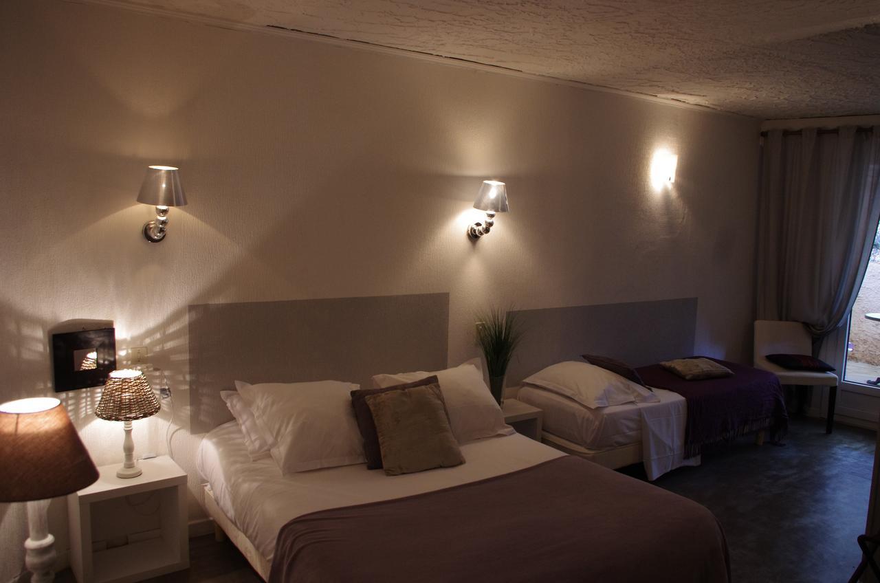 Lou Cigaloun Hotel Saint-Antonin-du-Var Exterior photo
