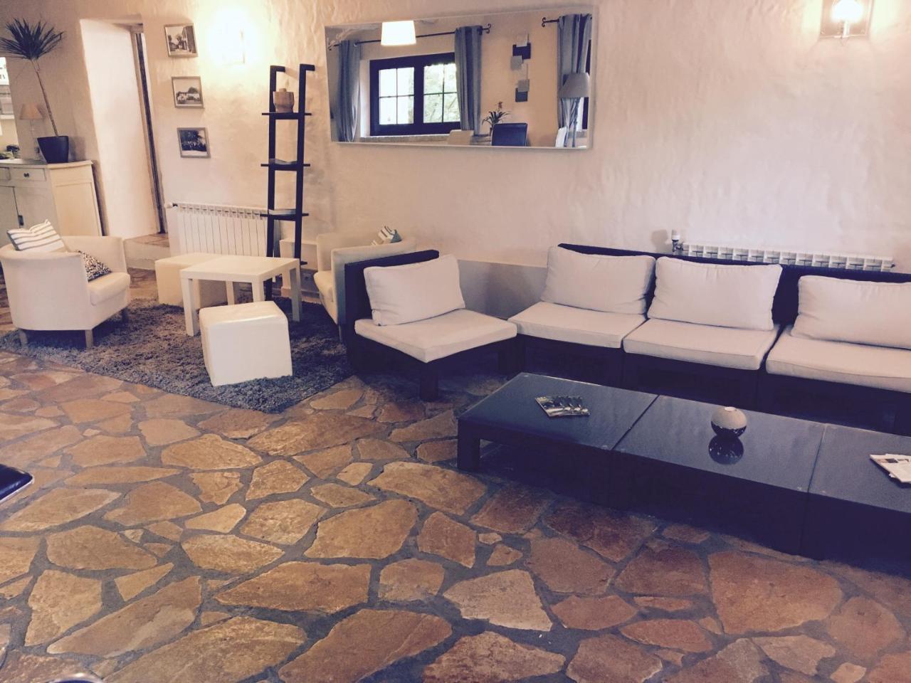 Lou Cigaloun Hotel Saint-Antonin-du-Var Exterior photo